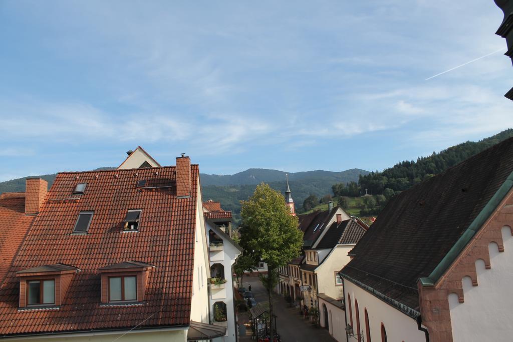 Restaurant Hotel Zum Storchen Waldkirch Exterior photo
